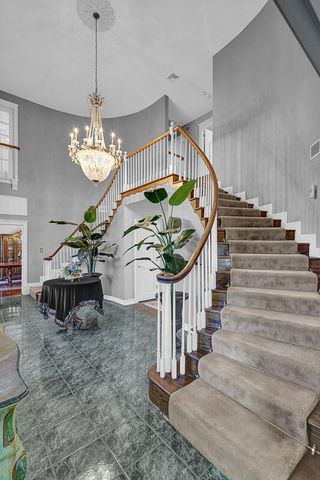 5315 MONTOYA Drive, El Paso, TX 79932