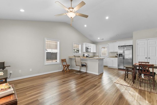 168 Rosedale Dr., Aynor, SC 29511