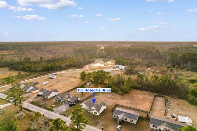168 Rosedale Dr., Aynor, SC 29511