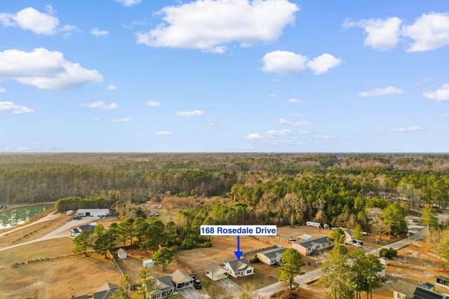 168 Rosedale Dr., Aynor, SC 29511