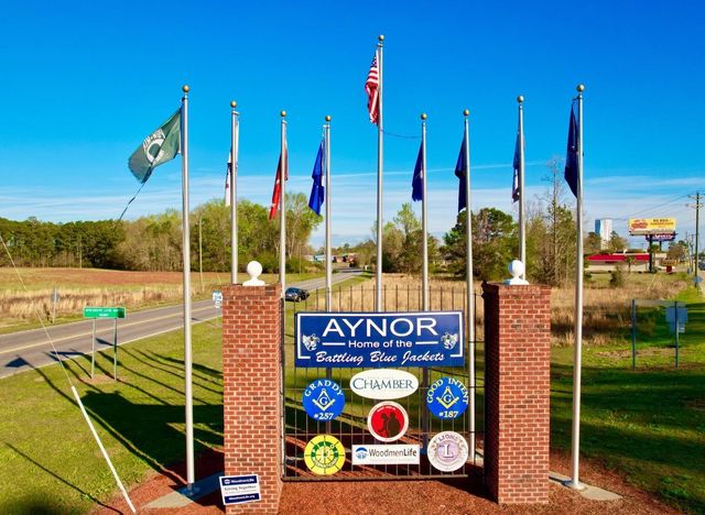 168 Rosedale Dr., Aynor, SC 29511