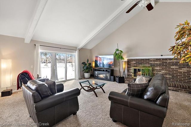 1824 N Adams Road, Rochester Hills, MI 48306