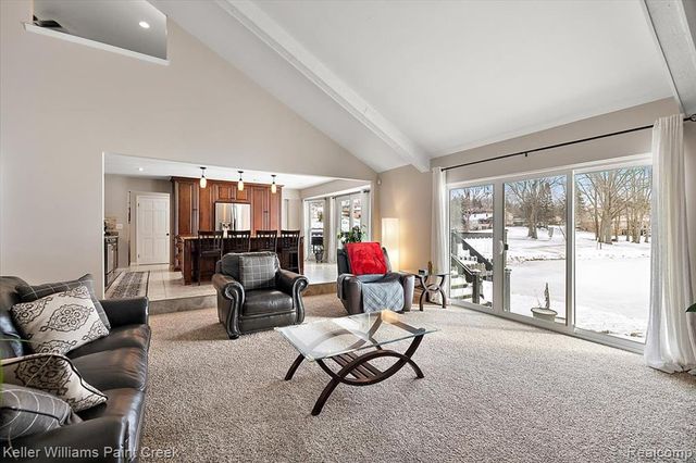 1824 N Adams Road, Rochester Hills, MI 48306