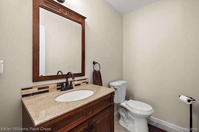 1824 N Adams Road, Rochester Hills, MI 48306