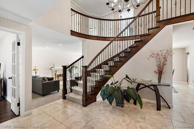 1824 N Adams Road, Rochester Hills, MI 48306