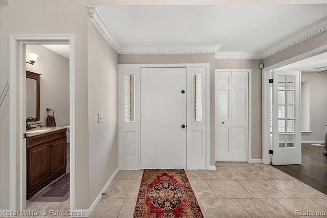 1824 N Adams Road, Rochester Hills, MI 48306