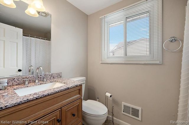 1824 N Adams Road, Rochester Hills, MI 48306