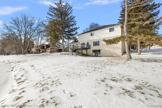 1824 N Adams Road, Rochester Hills, MI 48306