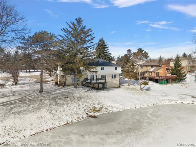 1824 N Adams Road, Rochester Hills, MI 48306