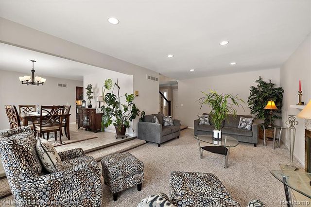 1824 N Adams Road, Rochester Hills, MI 48306