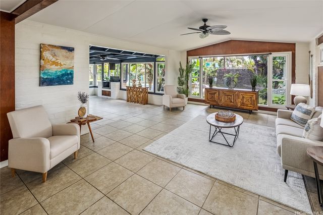 126 Mahealani Place, Kailua, HI 96734