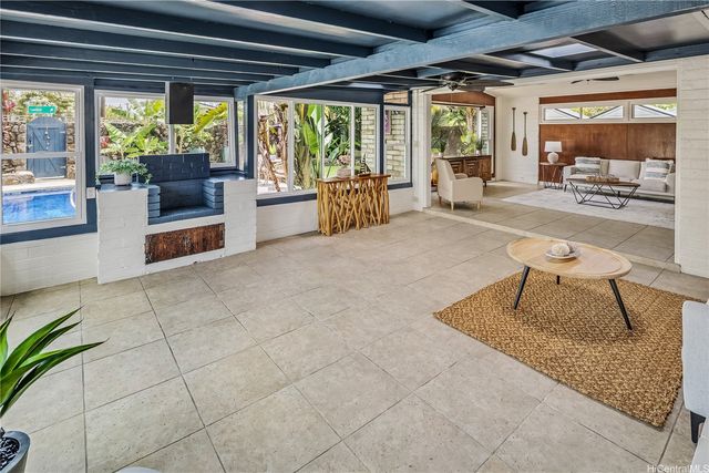 126 Mahealani Place, Kailua, HI 96734
