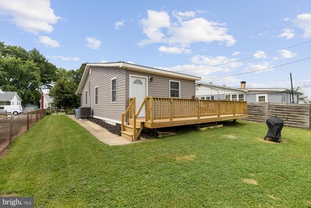 107 YAWMETER DR, Middle River, MD 21220