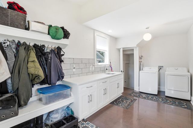 110 N Chase Avenue, Columbus, OH 43204