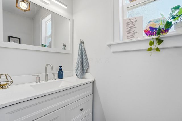110 N Chase Avenue, Columbus, OH 43204