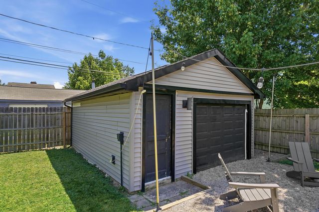 110 N Chase Avenue, Columbus, OH 43204