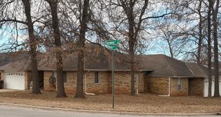 2767/3221 Moore / Greenwood Street, Springfield, MO 65807