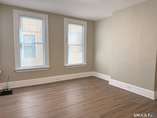 876 Elm Street 1, New Haven, CT 06511