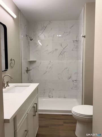 876 Elm Street 1, New Haven, CT 06511