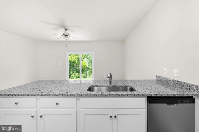 8139 BARTHOLOMEW CT, Baltimore, MD 21206