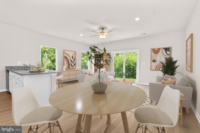 8139 BARTHOLOMEW CT, Baltimore, MD 21206