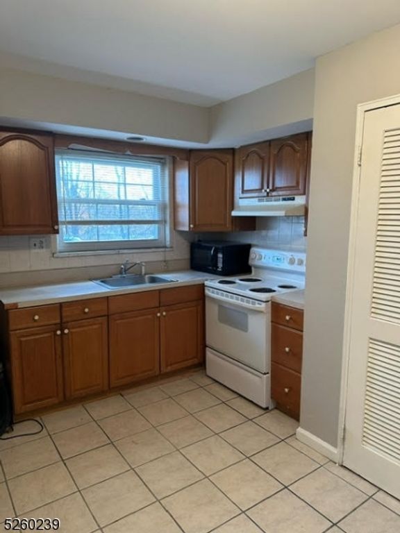 355 Broad St E2, Clifton City, NJ 07013 — photo 4
