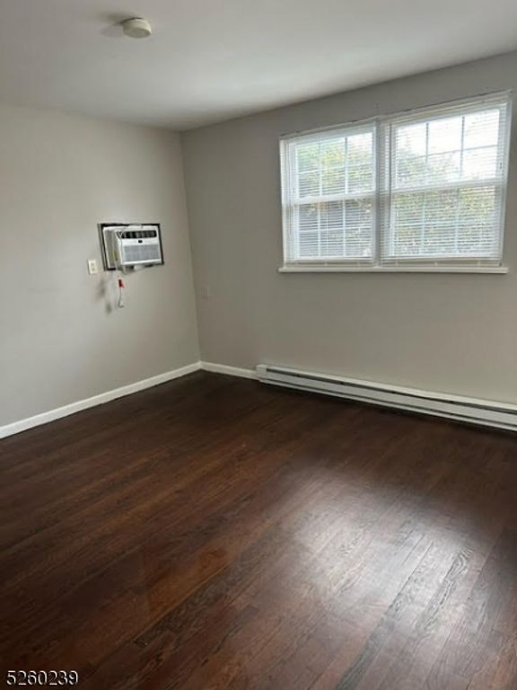 355 Broad St E2, Clifton City, NJ 07013 — photo 5