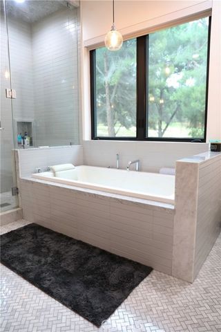 12664 Mclennan, Granada Hills (los Angeles), CA 91344