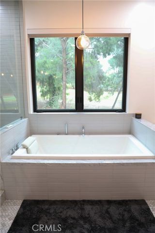 12664 Mclennan, Granada Hills (los Angeles), CA 91344