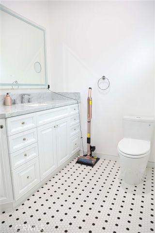 12664 Mclennan, Granada Hills (los Angeles), CA 91344