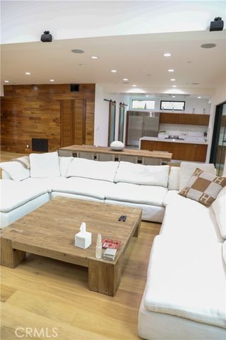 12664 Mclennan, Granada Hills (los Angeles), CA 91344