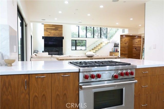 12664 Mclennan, Granada Hills (los Angeles), CA 91344