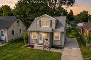 5660 Kingston Street, Dearborn Heights, MI 48125