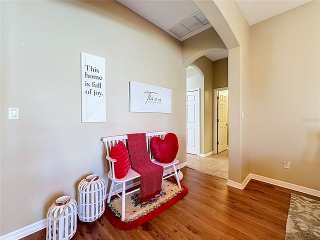 25524 LAUREL VALLEY ROAD, Leesburg, FL 34748