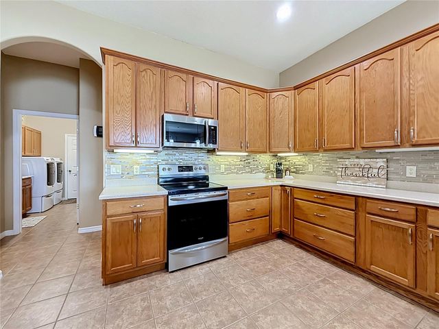 25524 LAUREL VALLEY ROAD, Leesburg, FL 34748
