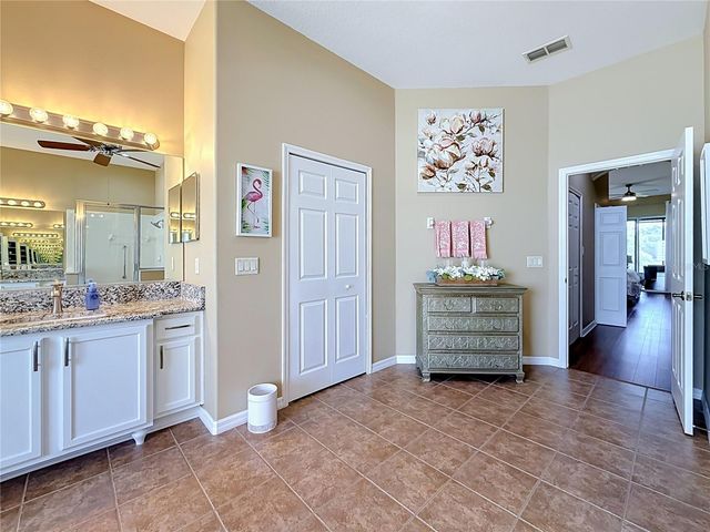 25524 LAUREL VALLEY ROAD, Leesburg, FL 34748
