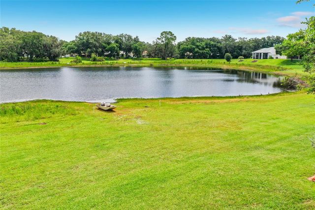 25524 LAUREL VALLEY ROAD, Leesburg, FL 34748