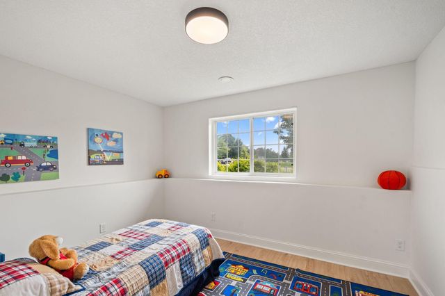 1000 Chestnut Street, Maple Lake, MN 55358