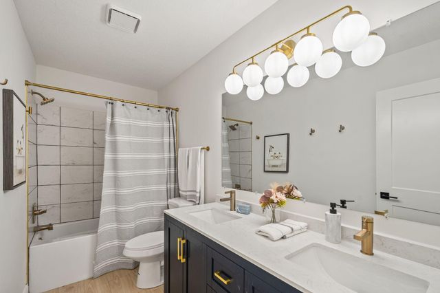 1000 Chestnut Street, Maple Lake, MN 55358