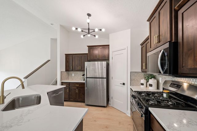 1000 Chestnut Street, Maple Lake, MN 55358