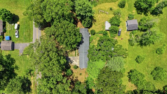 8525 W Crabtree Road, Hixson, TN 37343