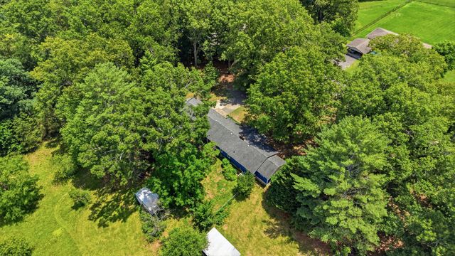 8525 W Crabtree Road, Hixson, TN 37343