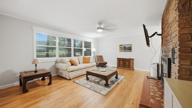 8525 W Crabtree Road, Hixson, TN 37343