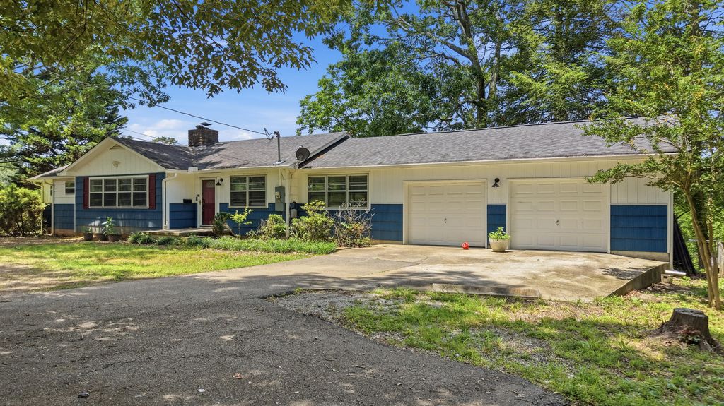 8525 W Crabtree Road, Hixson, TN 37343