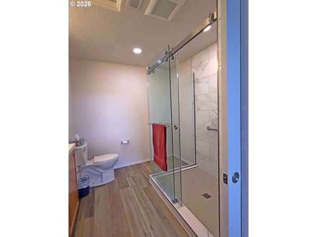 999 Se SACHA Pl, Hillsboro, OR 97123