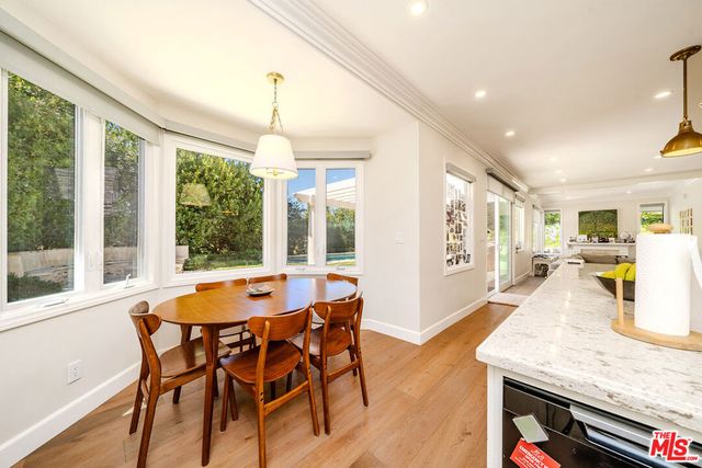 27 Horseshoe Lane, Palos Verdes Peninsula, CA 90274