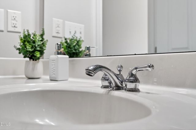 828 Waterford Lake Drive, Cary, NC 27519