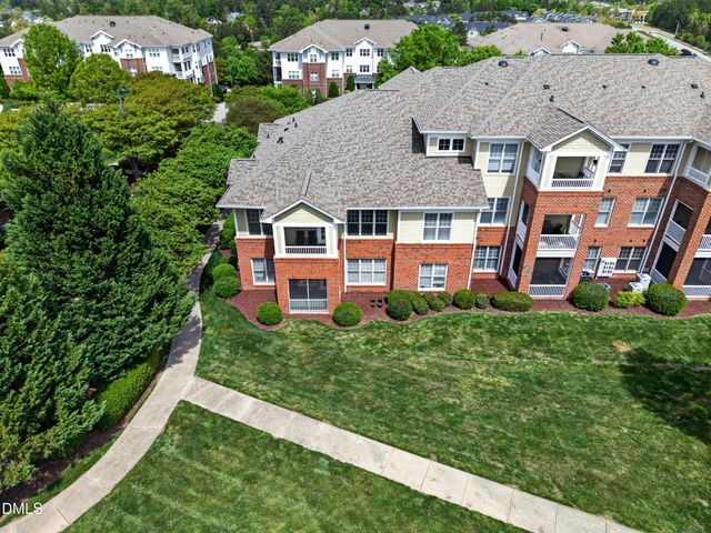 828 Waterford Lake Drive, Cary, NC 27519