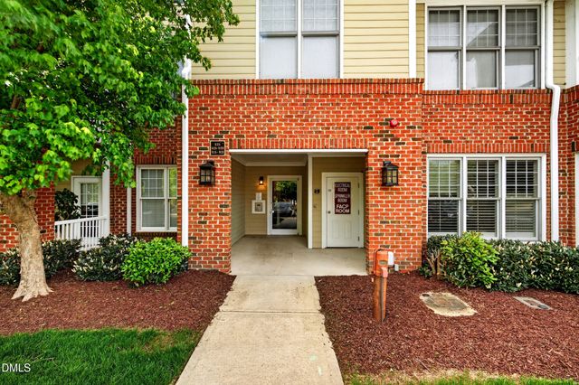 828 Waterford Lake Drive, Cary, NC 27519