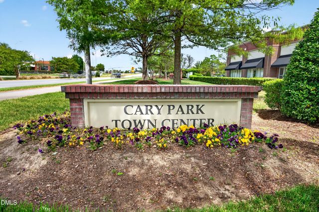 828 Waterford Lake Drive, Cary, NC 27519